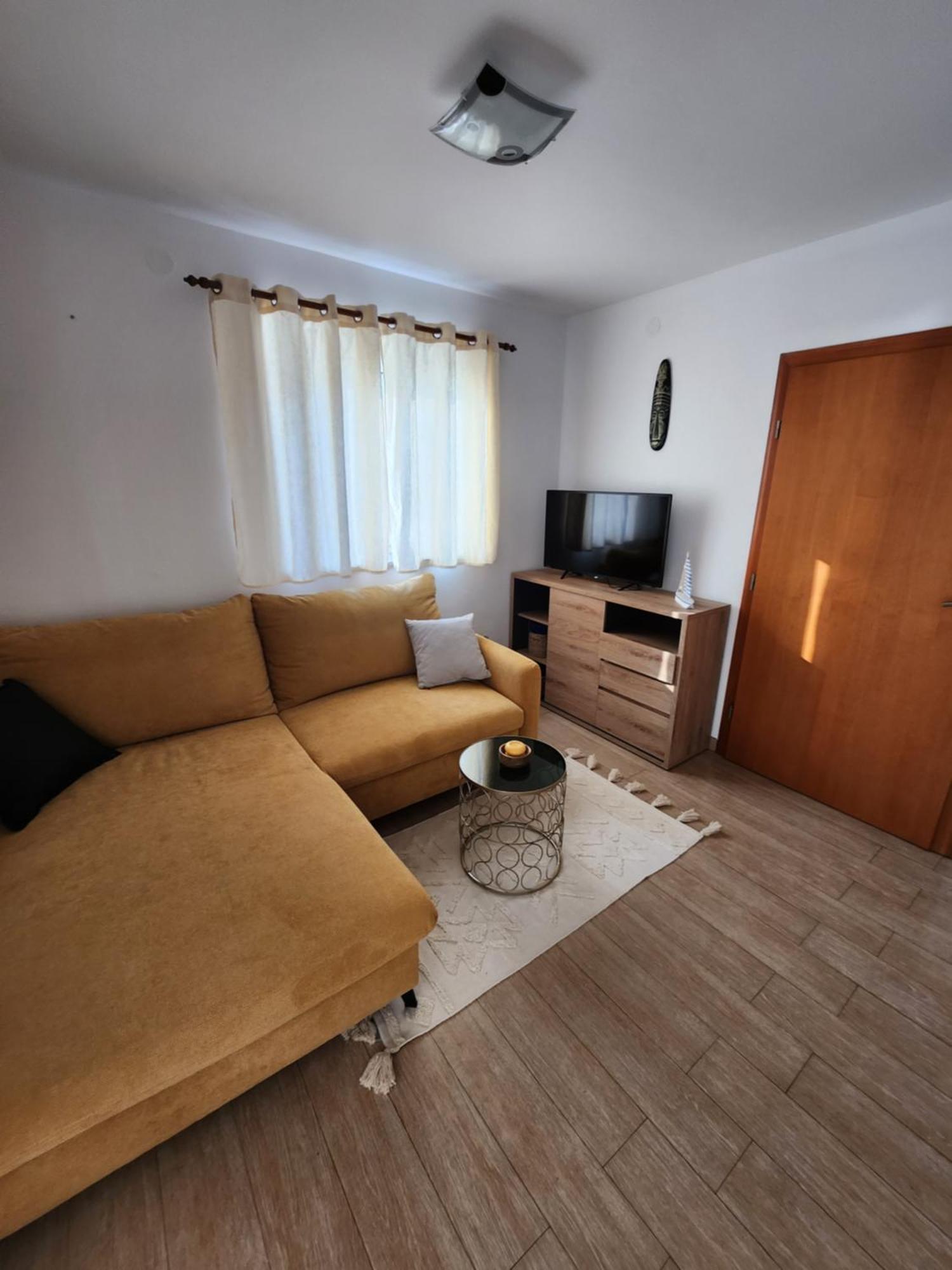 Lucija Appartement Karlobag Buitenkant foto